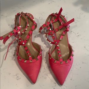 Valentino rockstud pump